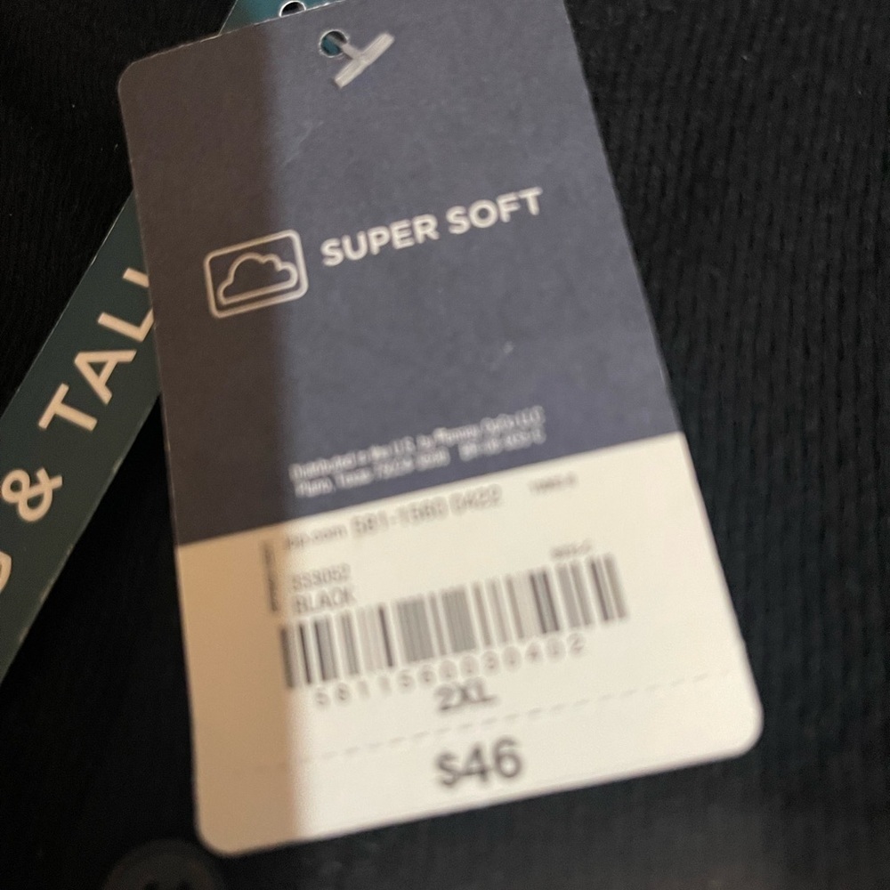 Men’s 2XL St. John’s Bay Super Soft Black Top, long sleeve NWT